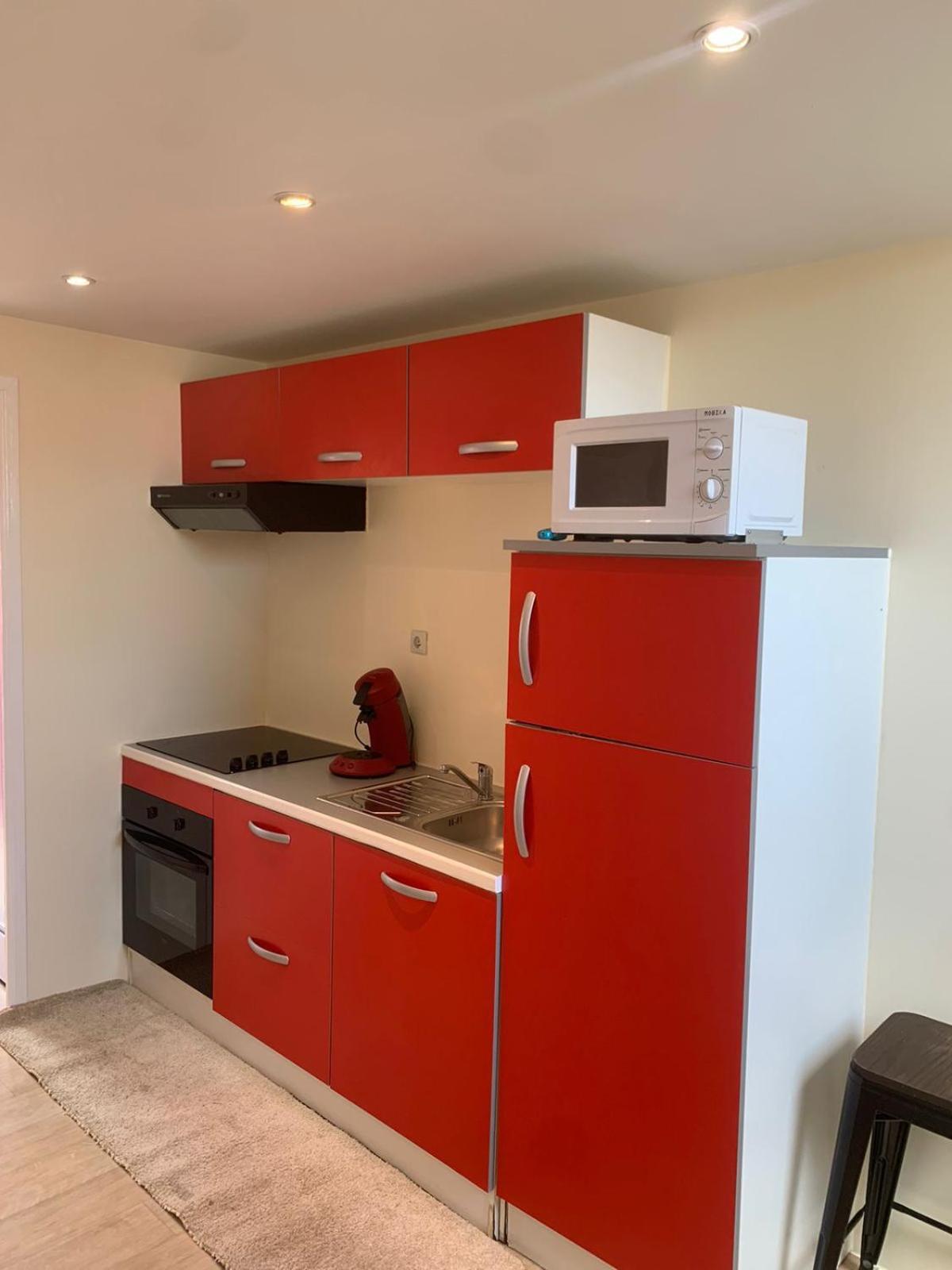 Studio Meuble Dans Une Maison Limay 外观 照片